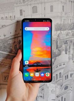 LG V40 - 6 / 128 гб  - купить на сайте объявлений Армавир онлайн