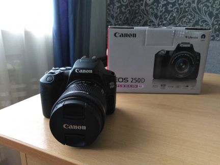 Зеркальный фотоаппарат Canon EOS 250D EF-S 18-55  Армавир