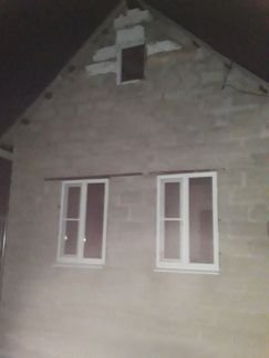 Дом 27 м кв. на участке 8 сот.  Армавир