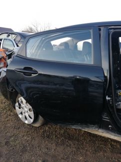 Дверь задняя правая Kia Rio 3  - купить на сайте объявлений Армавир онлайн