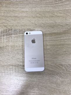 Телефон iPhone 5s  Армавир