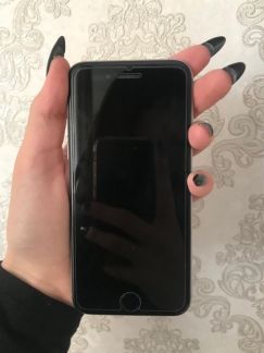 Телефон iPhone 