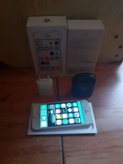 Продаю айфон 5s на 16гигобайт цвет gold  - купить на сайте объявлений Армавир онлайн