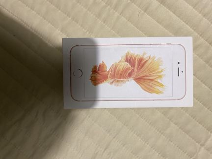 Телефон iPhone 6s 