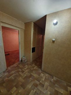 Продам 3х-комнатную квартиру, 70 м кв., 1/5 эт.  Армавир