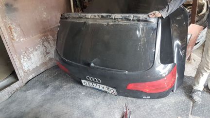 Audi Q7 крышка багажника черный цвет в сборе стекл  - купить на сайте объявлений Армавир онлайн