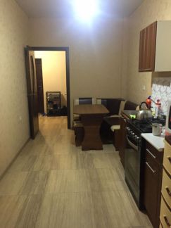 Сдам 1-комнатную квартиру, 45 м кв., 1/4 эт.  - купить на сайте объявлений Армавир онлайн