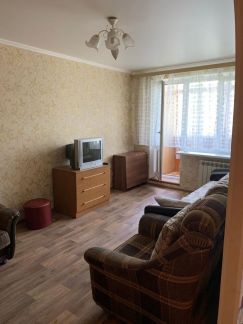 Продается 1-комнатная квартира, 31.2 м кв., 4/5 эт.  Армавир