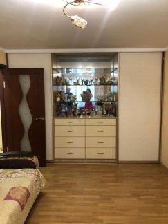 Продается 1-комнатная квартира, 34 м кв., 1/5 эт.  Армавир