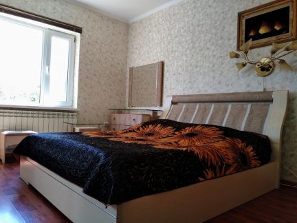 Дом 72м кв. на участке 2 сот.  Армавир